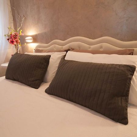 Ca Del Pape Apartment เวนิส ภายนอก รูปภาพ
