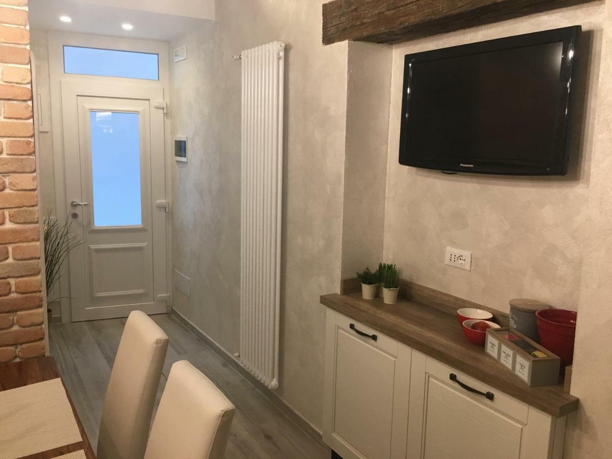 Ca Del Pape Apartment เวนิส ภายนอก รูปภาพ