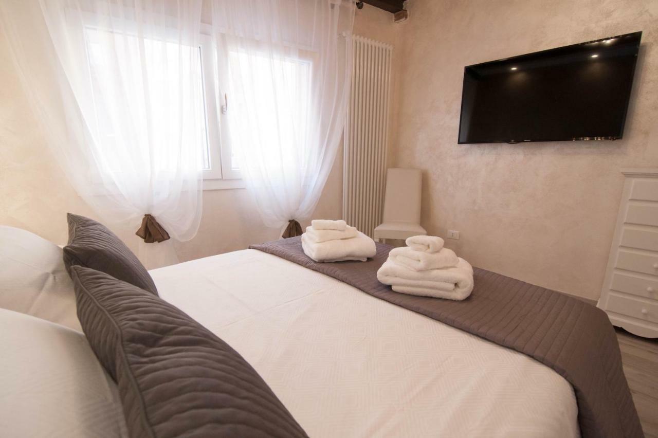 Ca Del Pape Apartment เวนิส ภายนอก รูปภาพ